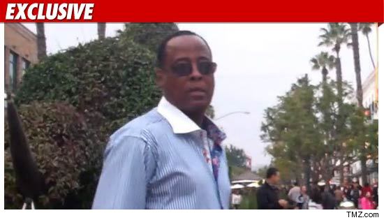 /dateien/59922,1297784646,0114-conrad-murray-ex-tmz-01-credit