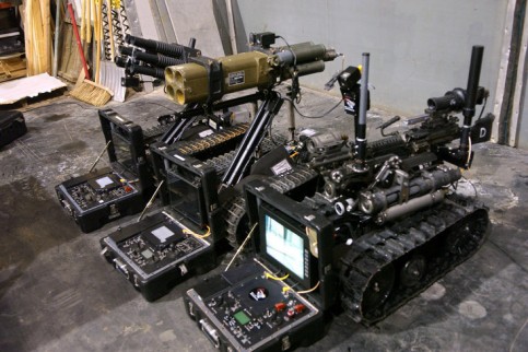 /dateien/it65468,1283798506,gefechtsroboter4 DW 599500p