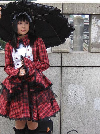 /dateien/mg69563,1294833055,gothic-lolita