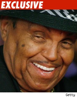 /dateien/np59922,1270432084,0404joejacksongex
