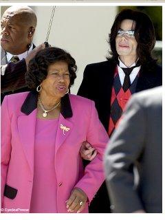 /dateien/np62551,1274980251,Katherine jackson crop.240x320