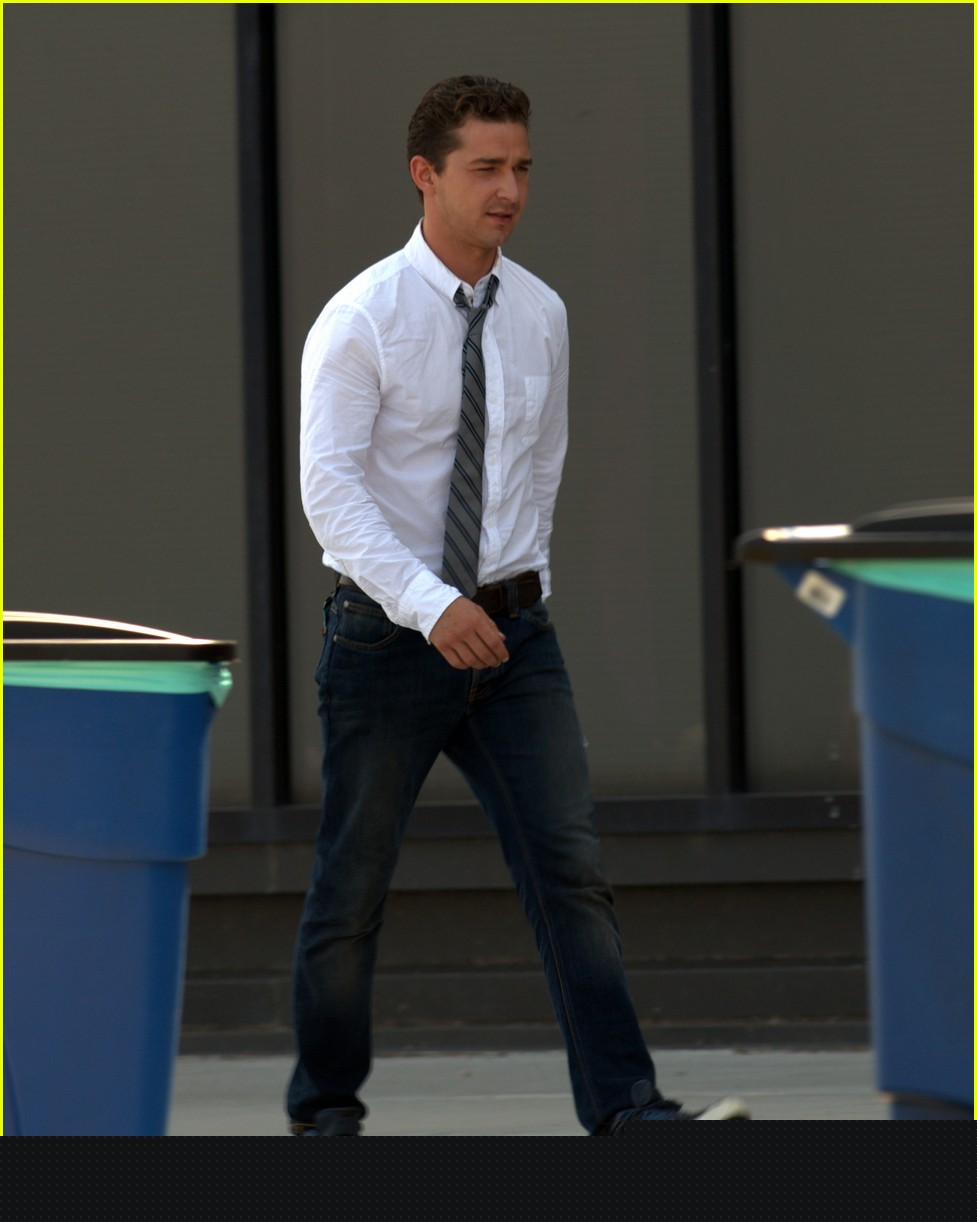 /dateien/np66944,1288705799,shia-labeouf-transform-roll-04