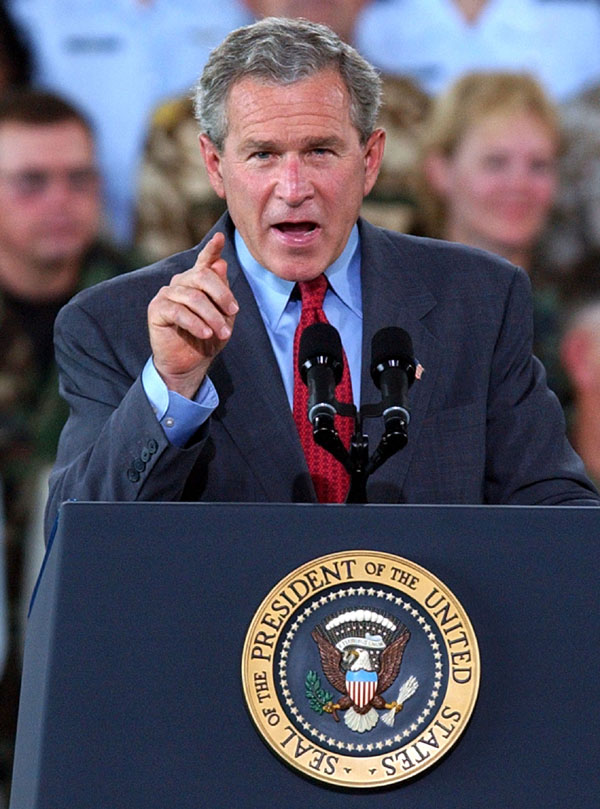 /dateien/pr18651,1131224364,2004-06-16 bush macdill-speech 600