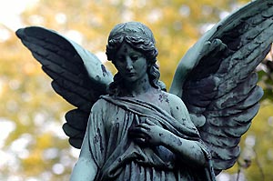 /dateien/rs48482,1231457361,friedhof statue engel 160