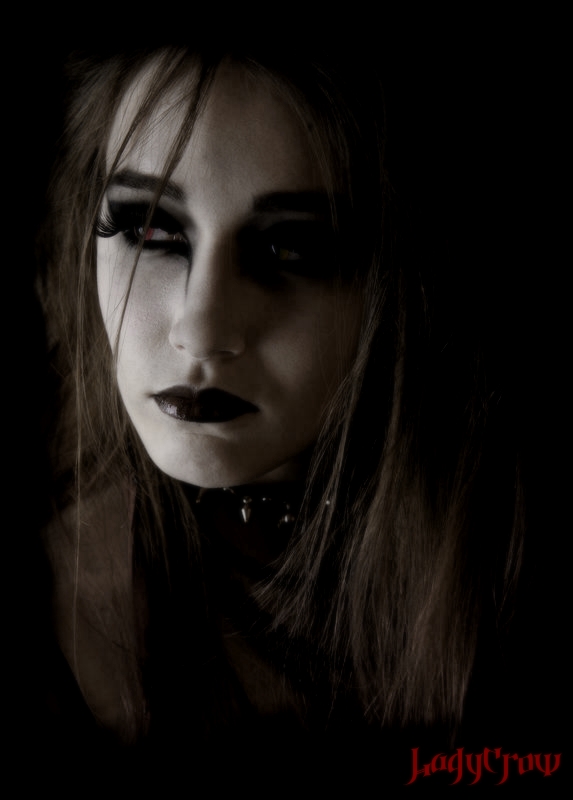 /dateien/uh28902,1160267309,LadyCrow