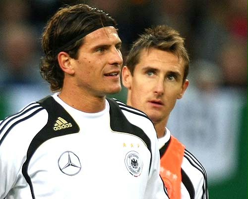 /dateien/uh45894,1278096525,Gomez klose training5x4 Diashow