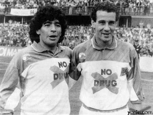 /dateien/uh45894,1278151636,diego maradona no drugs