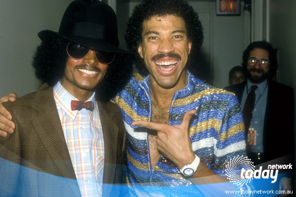 /dateien/uh55144,1256684839,Michael-Jackson-24-600x400