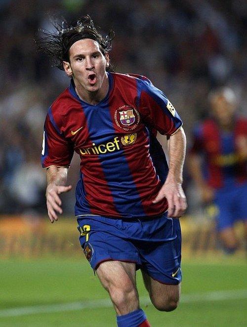 /dateien/uh57463,1256589691,lionel-messi-bacelona-1-zaragoza-0-10862
