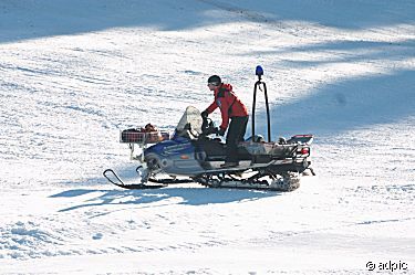 /dateien/uh60031,1264783174,Schneemobil 60009