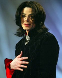 /dateien/uh60207,1265626887,Michael JAckson ddp Michael Kappeler