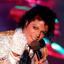 /dateien/uh60207,1272734020,2005 michaeljackson07 q 225