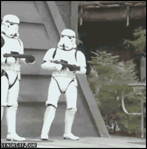 /dateien/uh64325,1283951024,stormtroopersdancingp1