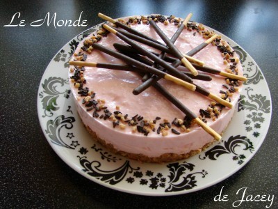 /dateien/uh67646,1289496511,Erdbeer-Mikado-Torte--6-
