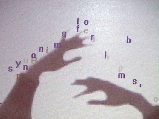 textrain hands1 640 72dpi