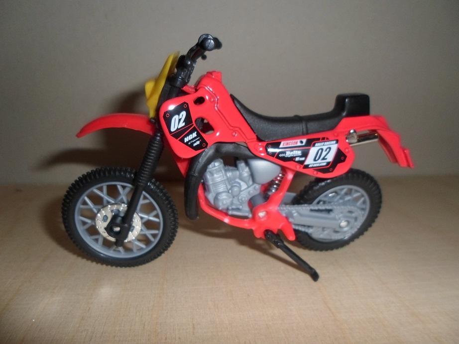 SAM 0215