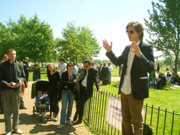 0 speakers corner