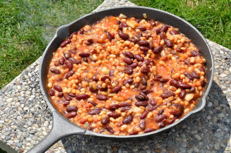 baked-beans-dutch-oven-3-768x510