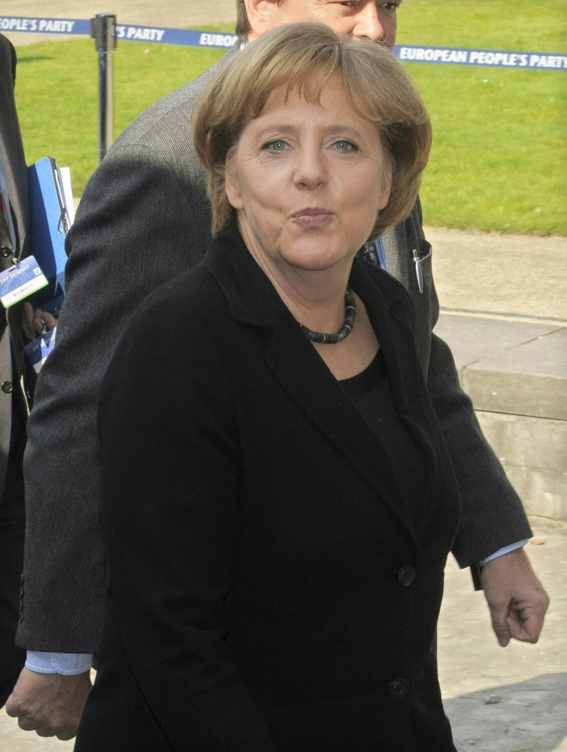 merkel-dia-8