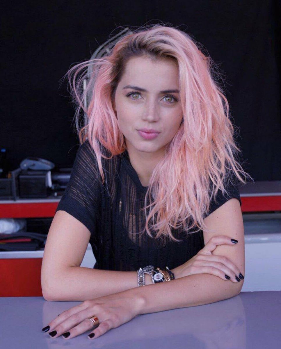 Ana de Armas - Copy