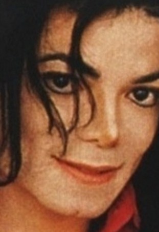 sweet-michael-jackson-25199211-311-453
