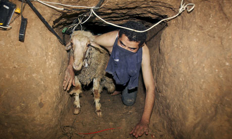 Palestinian-smuggler-move-001
