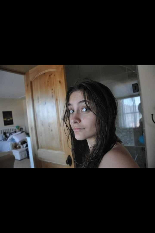 tumblr mdrs7hj3KJ1rqhv1ro1 500
