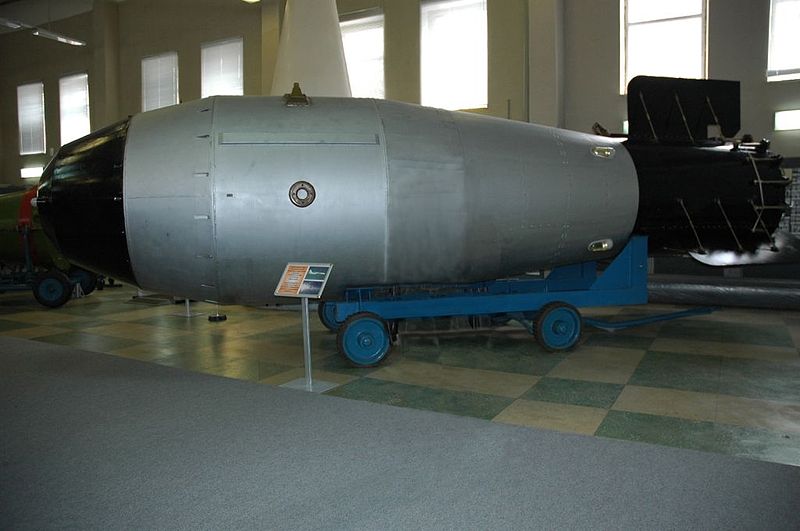 800px-Tsar Bomba Revised