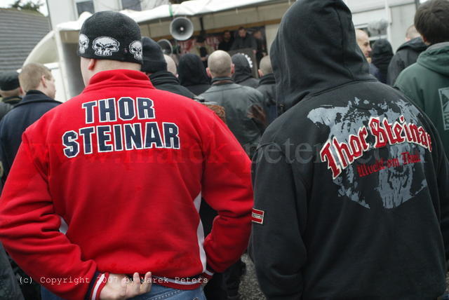 neonazis-thor steinar-kapuzenpullover-pu