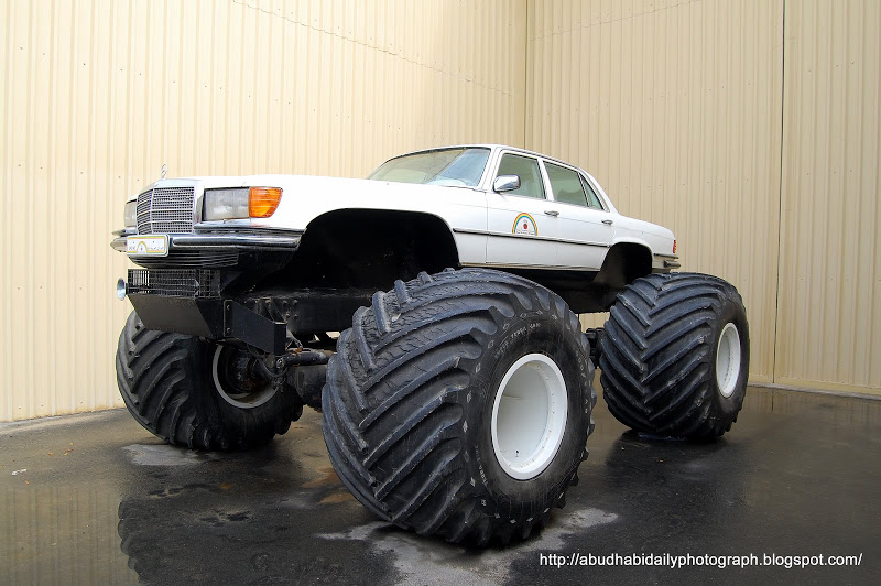 mercedes monster Truck