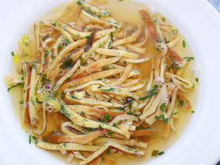 PQQXoW Frittatensuppe
