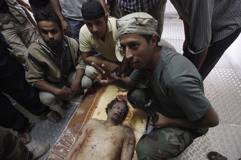 ks Gaddafi Leiche  1489851p