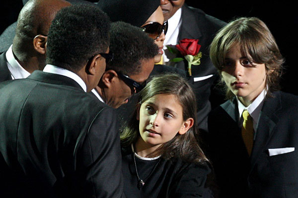 -prince-michael-jackson-21030702-600-400