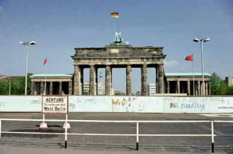 45f6dd 37 3091300berliner-mauer-brandenb