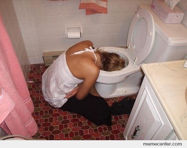 Toilet-is-a-nice-sleeping-place o 26052
