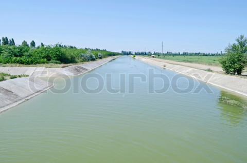 8319279-415830-nord-krim-kanal
