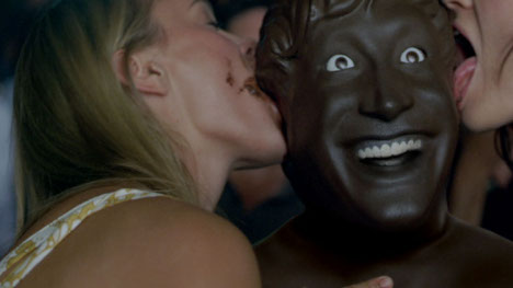 t127b046 chocolate-man-snack