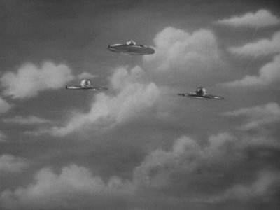 Plan9-3Saucers