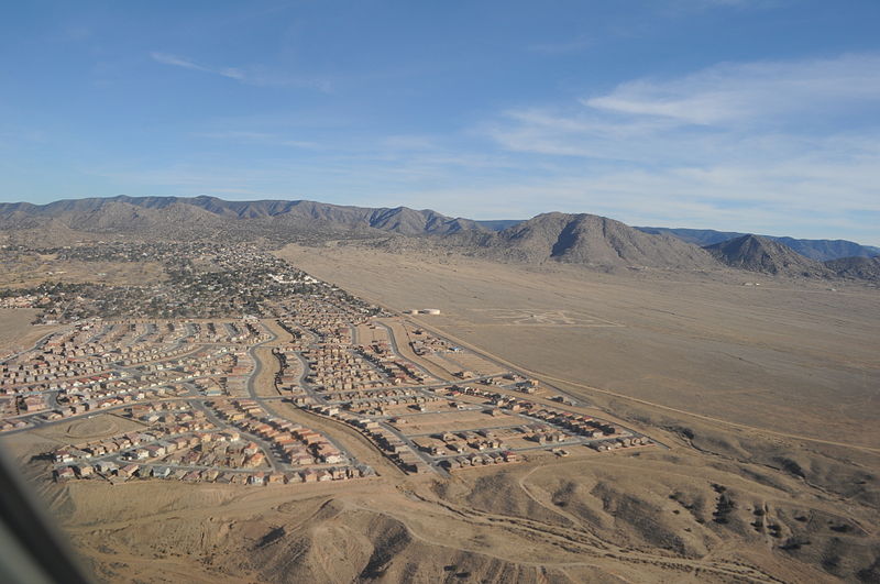 800px Albuquerque aerial Juan Tabo Hills