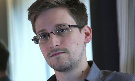 Edward-Snowden-008