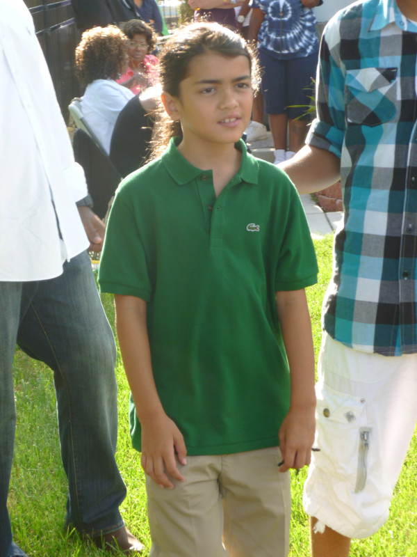 Blanket-in-Gary-prince-michael-jackson-2