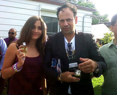 ycF1Vg Julian Rouas  Paris Jackson