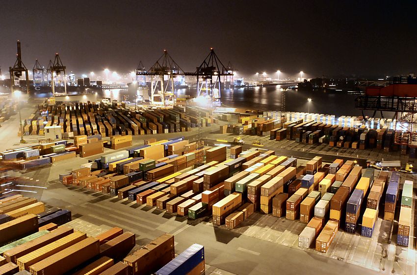 11 21438 nacht-im-containerhafen-hamburg