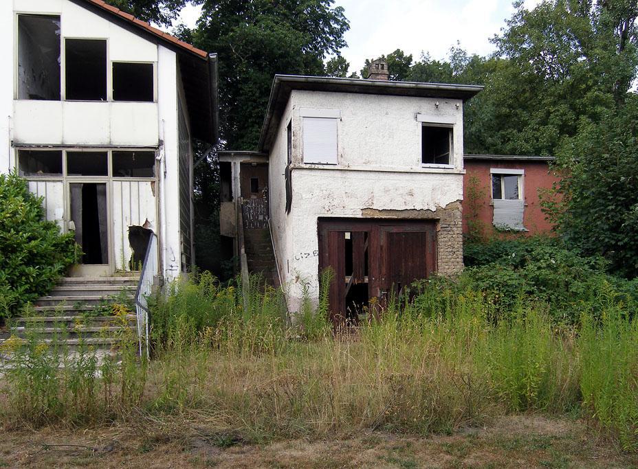 /dateien/mt28310,1153947336,Alte Villa VK - Nebengebaeude