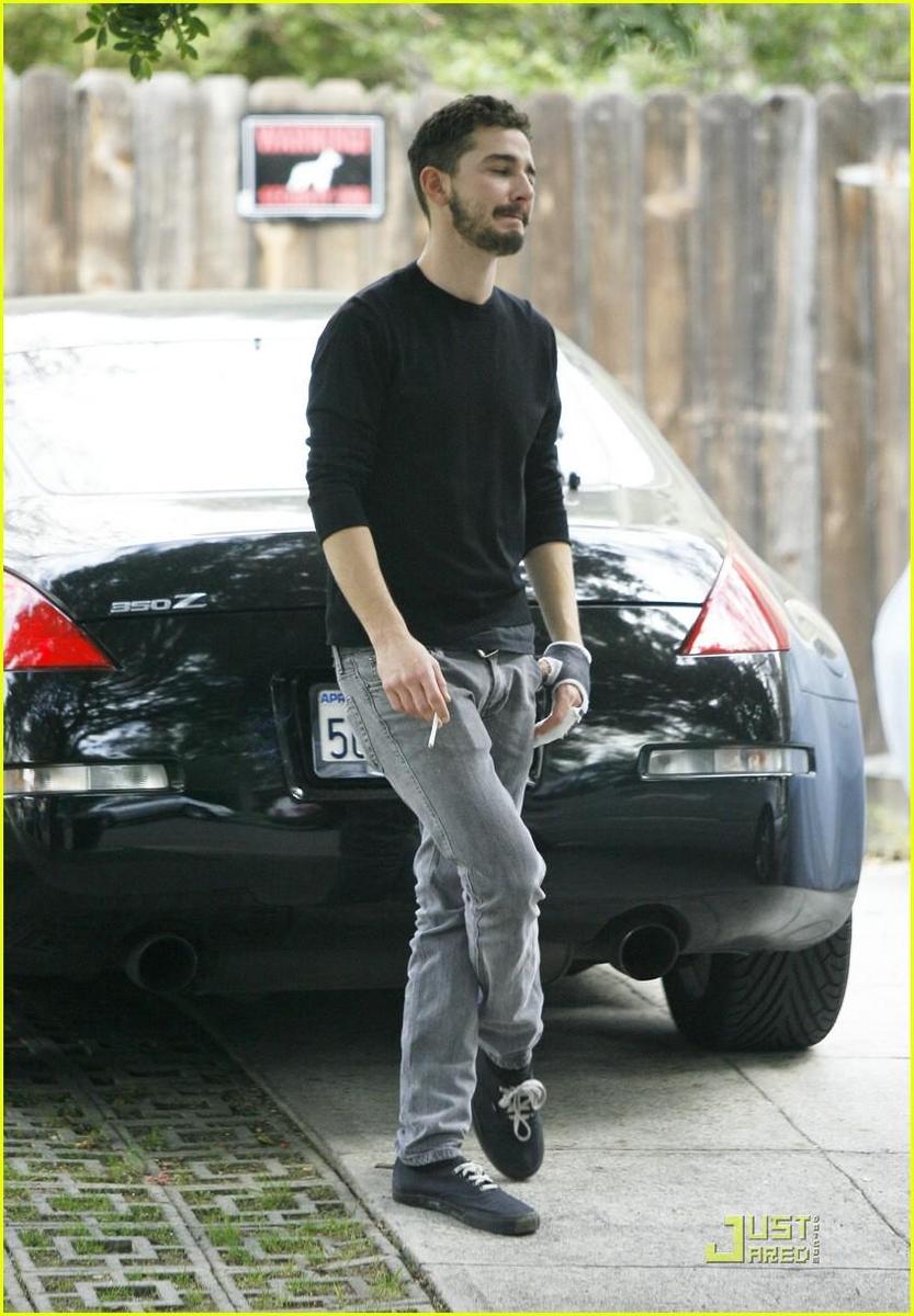 /dateien/np66944,1288543446,shia-labeouf-mad-dash-25