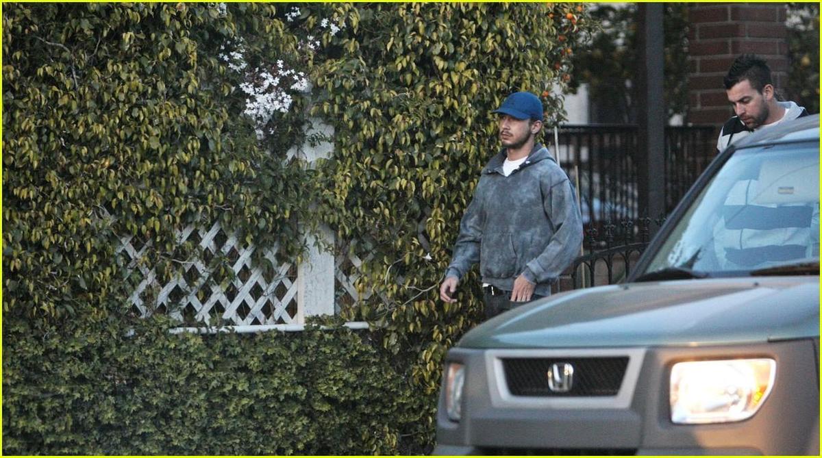 /dateien/np66944,1288553449,shia-labeouf-aa-06