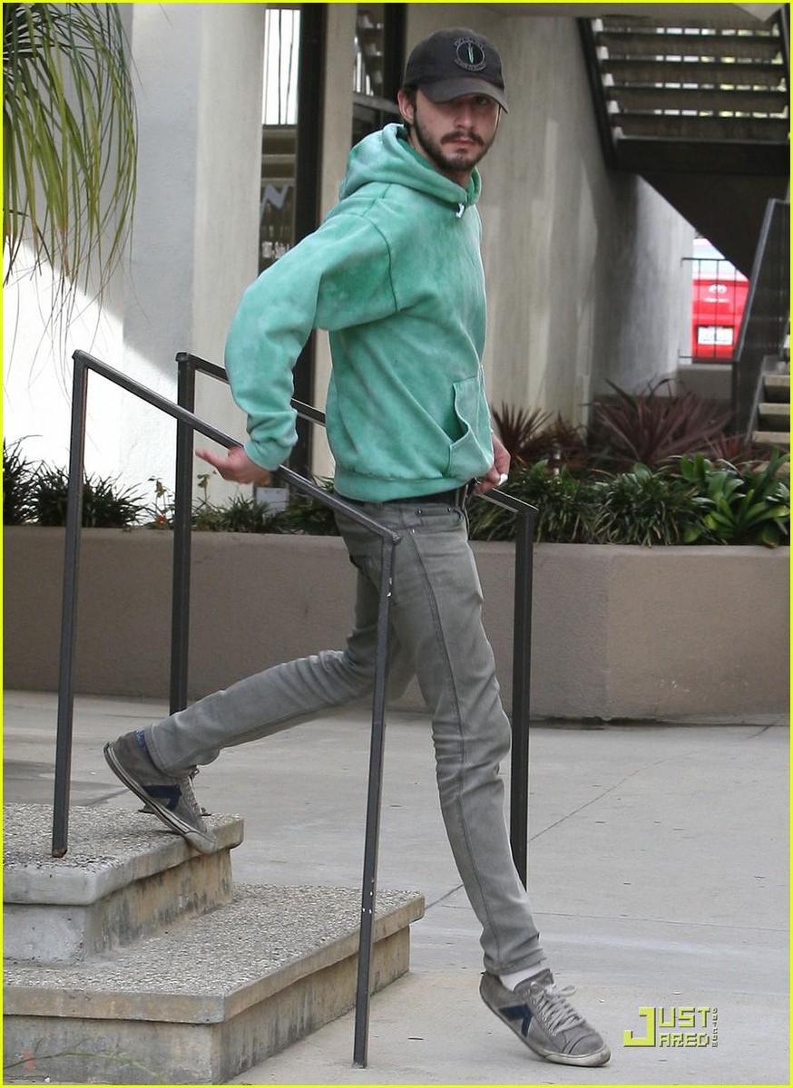 /dateien/np66944,1288634261,shia-labeouf-goes-green-03