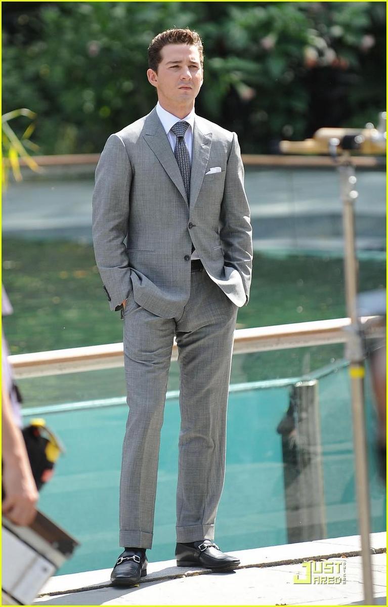 /dateien/np66944,1288793545,shia-labeouf-michael-douglas-dapper-08