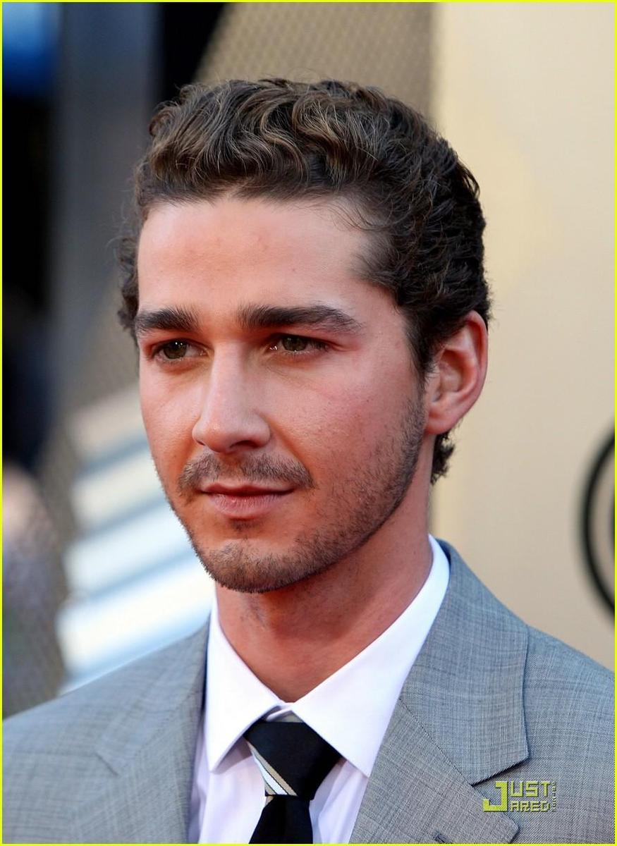 /dateien/np66944,1289399247,shia-labeouf-revenge-of-the-fallen-25