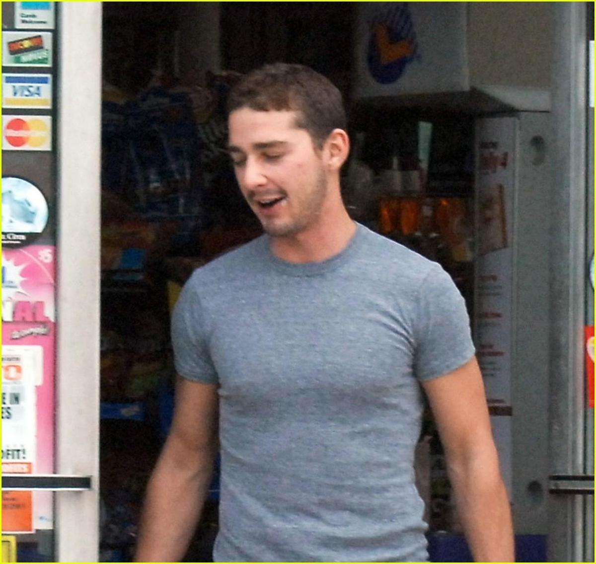 /dateien/np66944,1289591135,shia-labeouf-red-bull-03